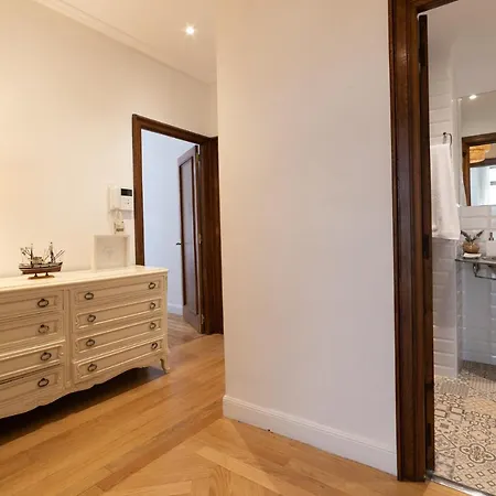 La Concha Cozy Balcony By Cisan סן סבסטיאן