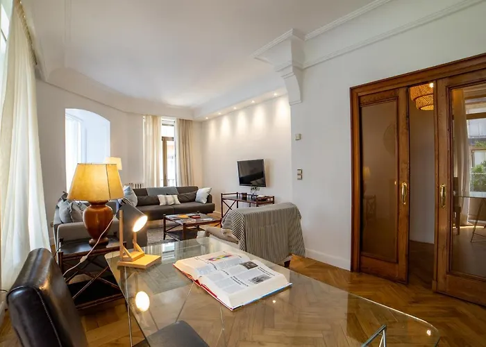 La Concha Cozy Balcony By Cisan سان سيباستيان